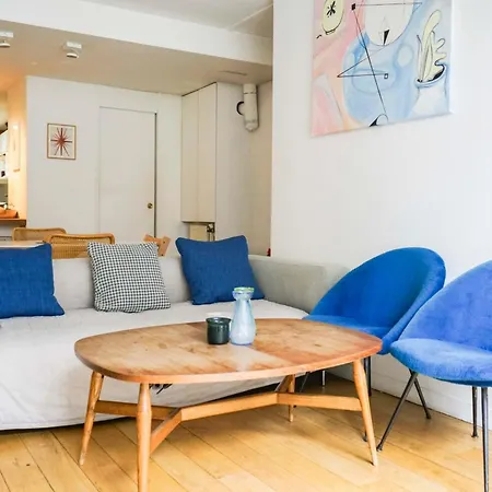 Apartment Spacious Family Nest Near Belleville Paris